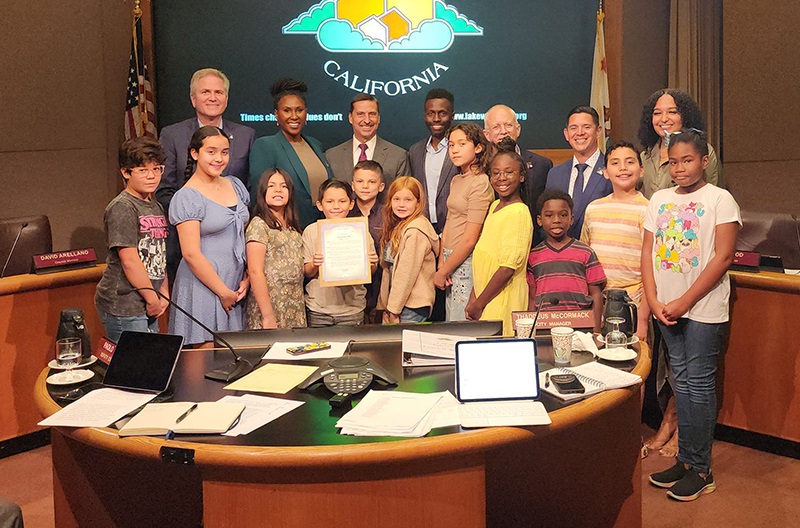 Lemonade Day students with City Council